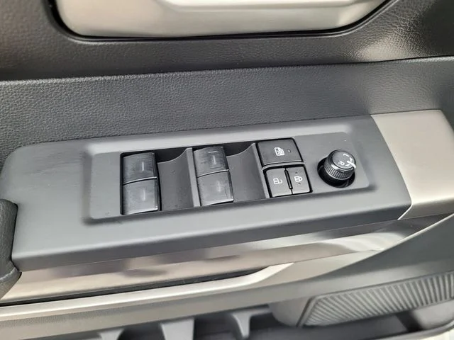 2025 Toyota Tundra SR5 - Photo 19