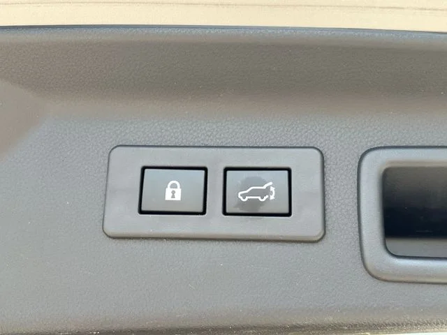 Used 2025 Beige Subaru Touring image 42