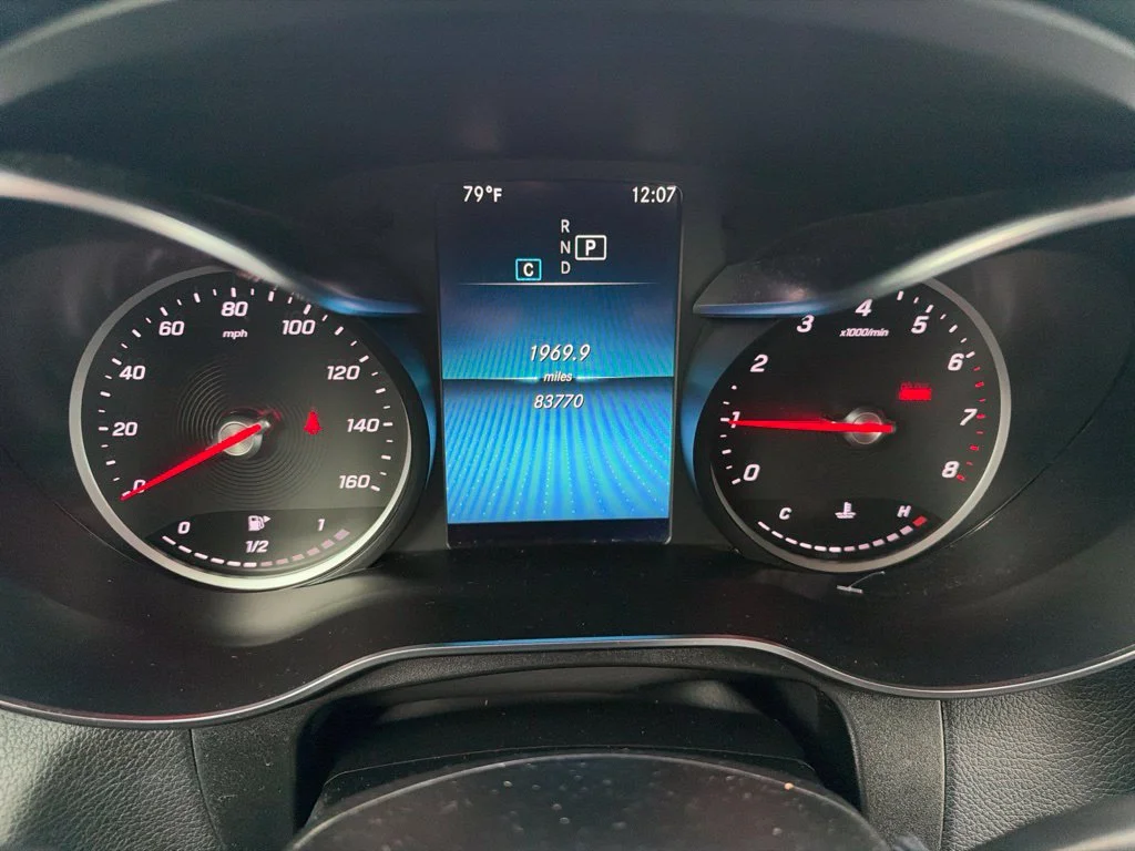 Used 2021 Gray Mercedes-Benz GLC 300 image 7