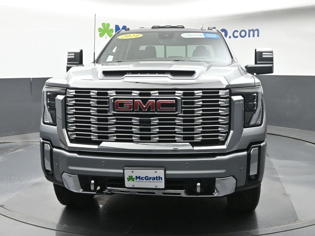 Used 2024 Silver GMC Denali image 6