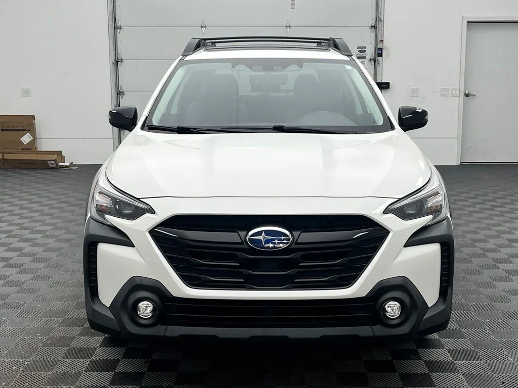 Used 2023 White Subaru Onyx Edition image 16