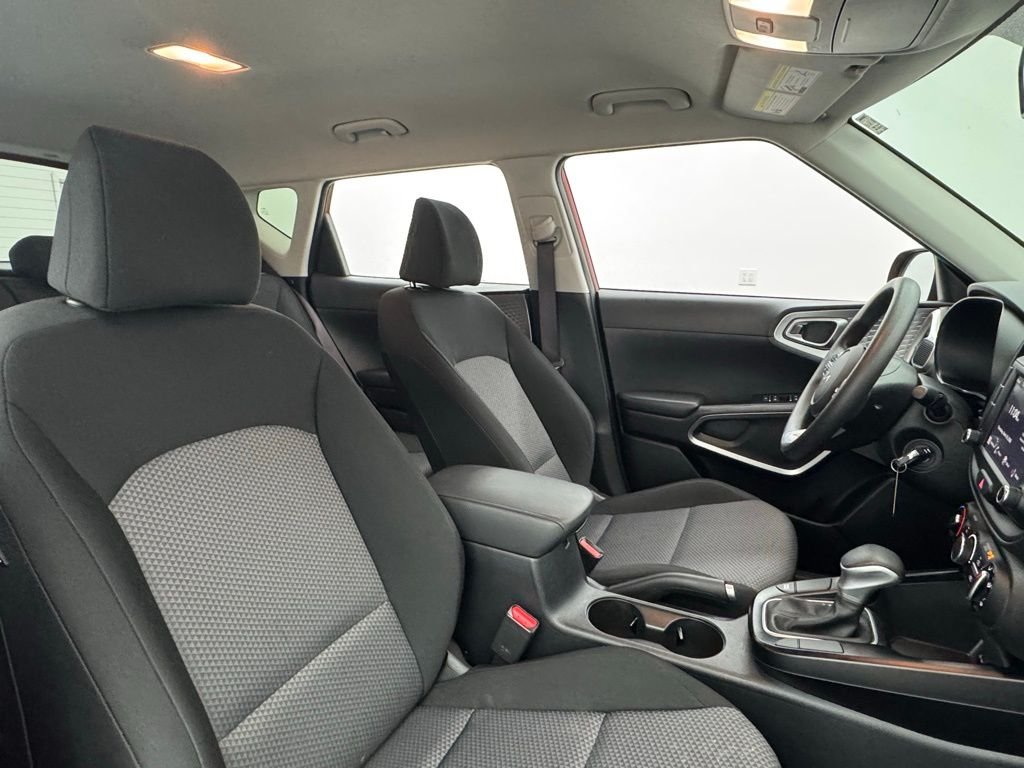 Used 2025 Mars Orange Kia LX image 31