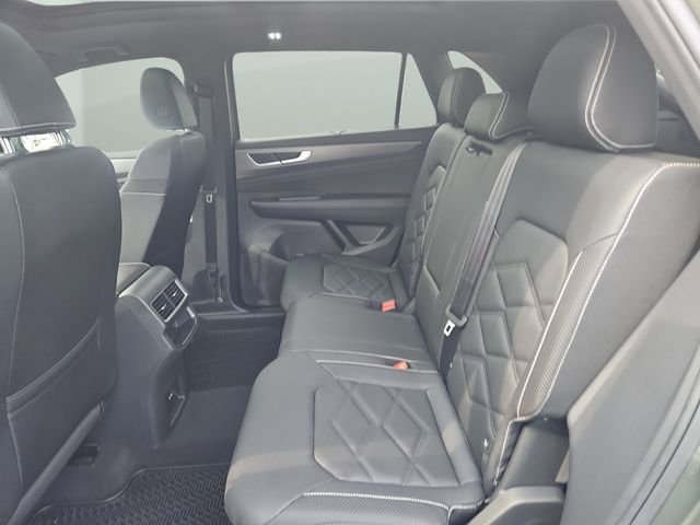 New 2026 Avocado Green Pearl Volkswagen 2.0T SE w/Technology image 19