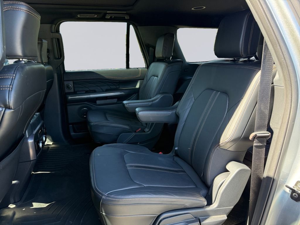 Used 2023 Silver Ford Platinum image 17