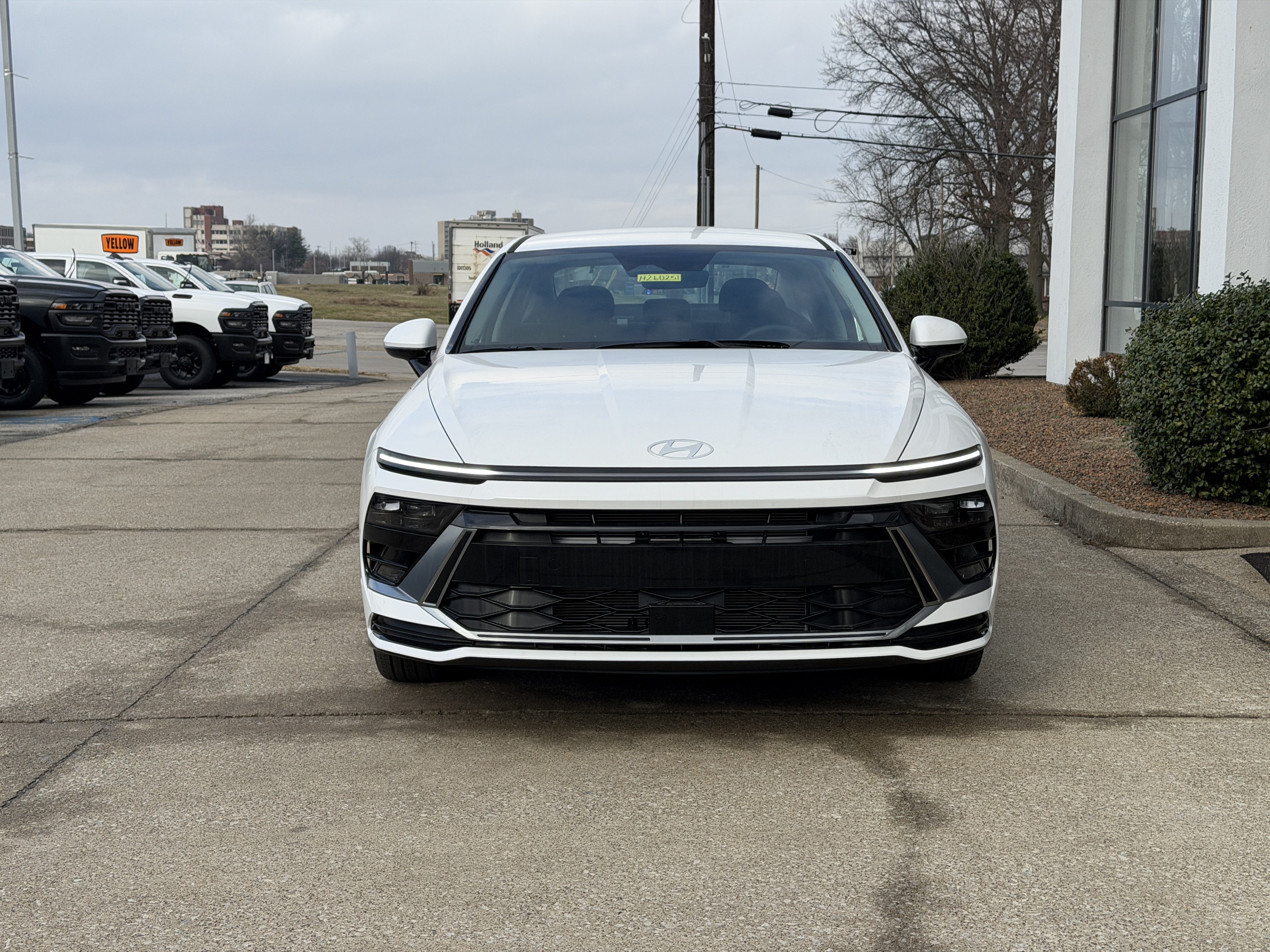 Used 2026 White Hyundai SEL Sport image 12