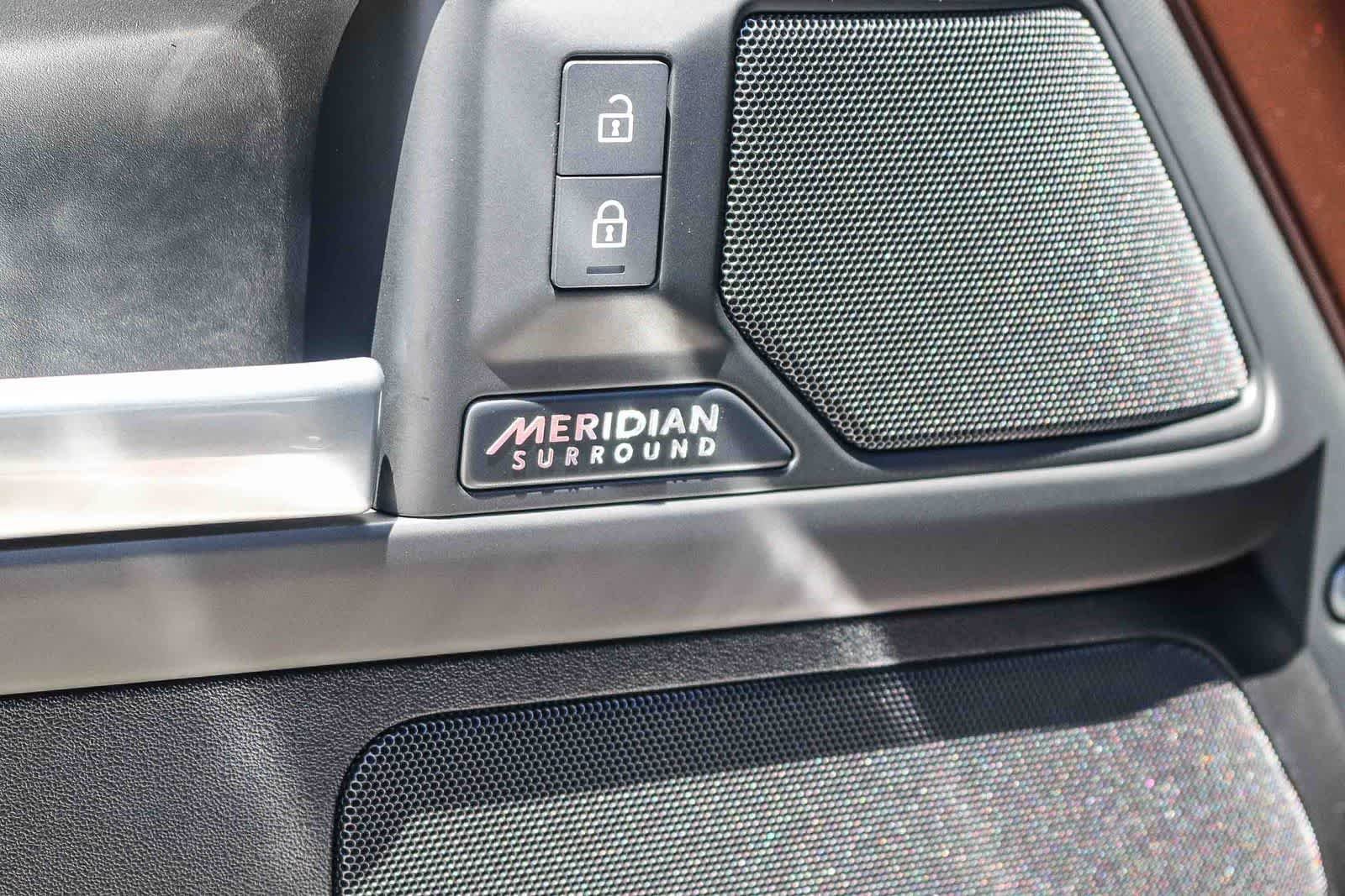 New 2026 Sedona Red Land Rover X-Dynamic SE image 21