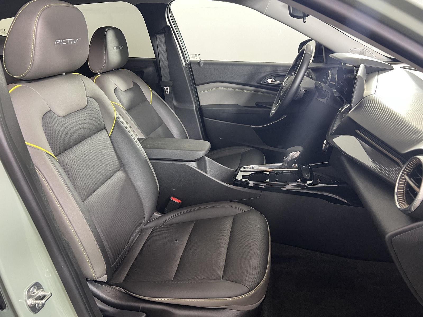 Used 2025 Cacti Green Chevrolet ACTIV image 19