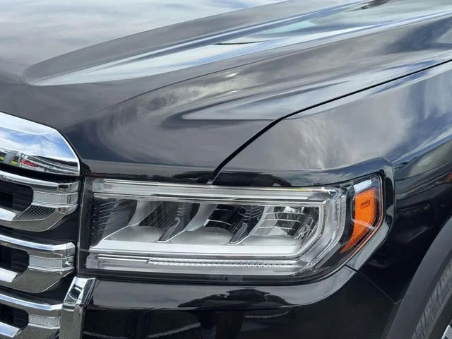 Used 2023 Black GMC SLE image 6