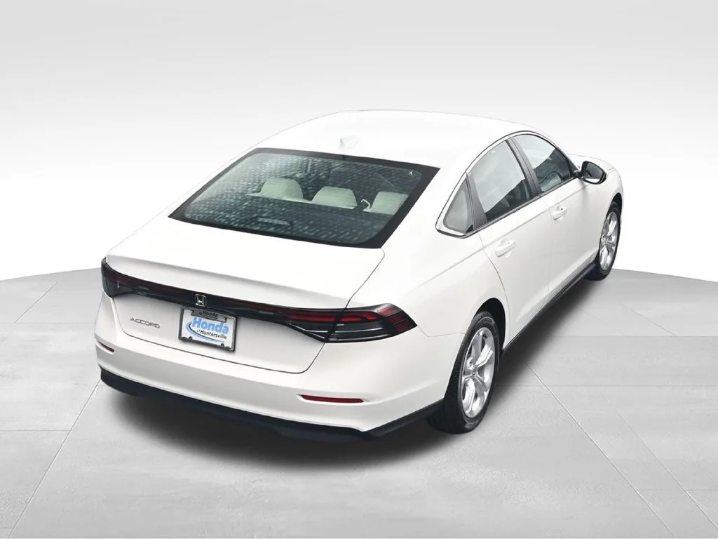 New 2026 Platinum White Pearl Honda LX image 30
