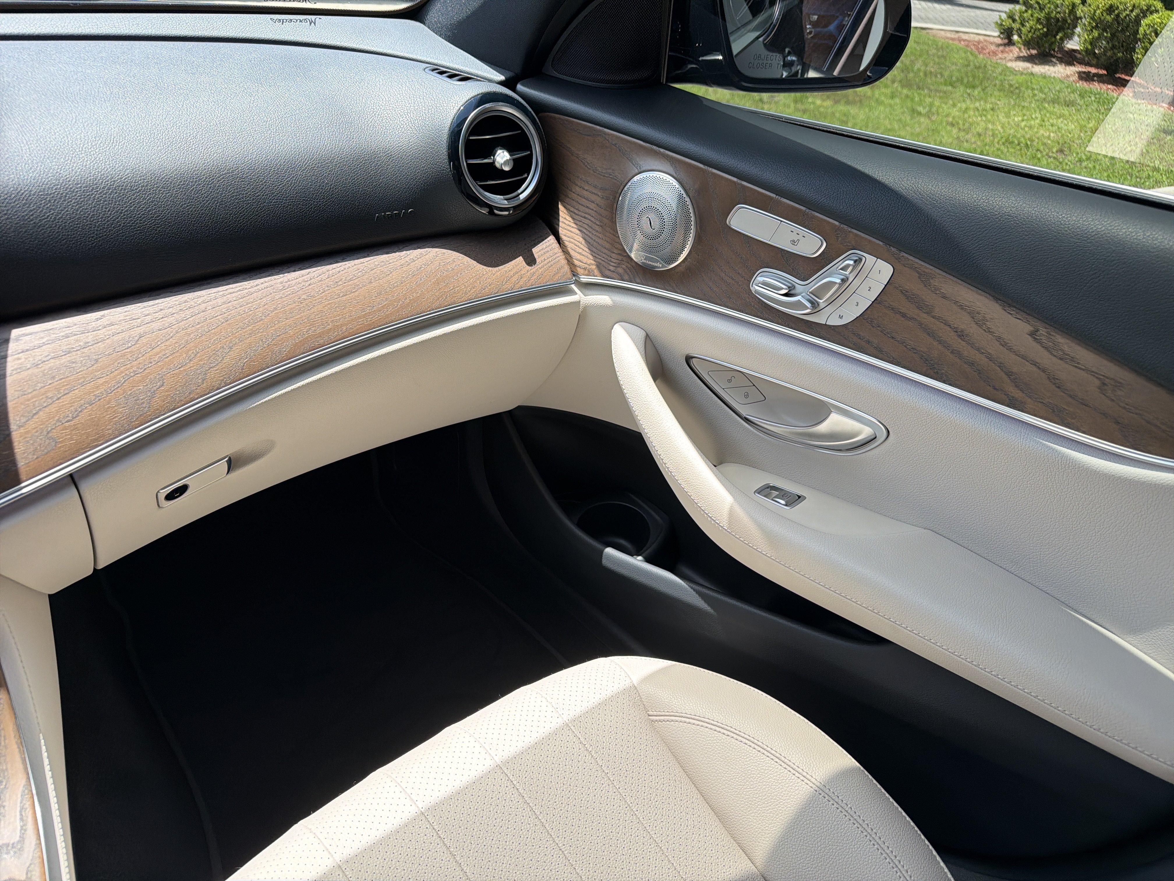 Used 2022 Black Mercedes-Benz E 350 image 16