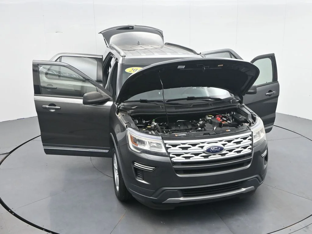 Used 2019 Gray Ford XLT image 39