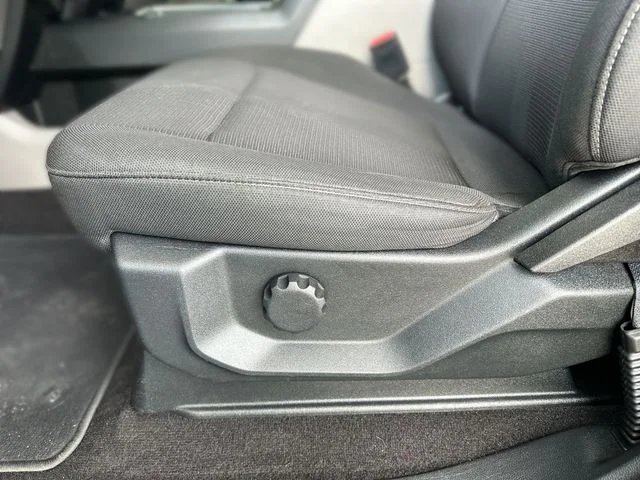 Used 2019 Blue Ford XL image 13