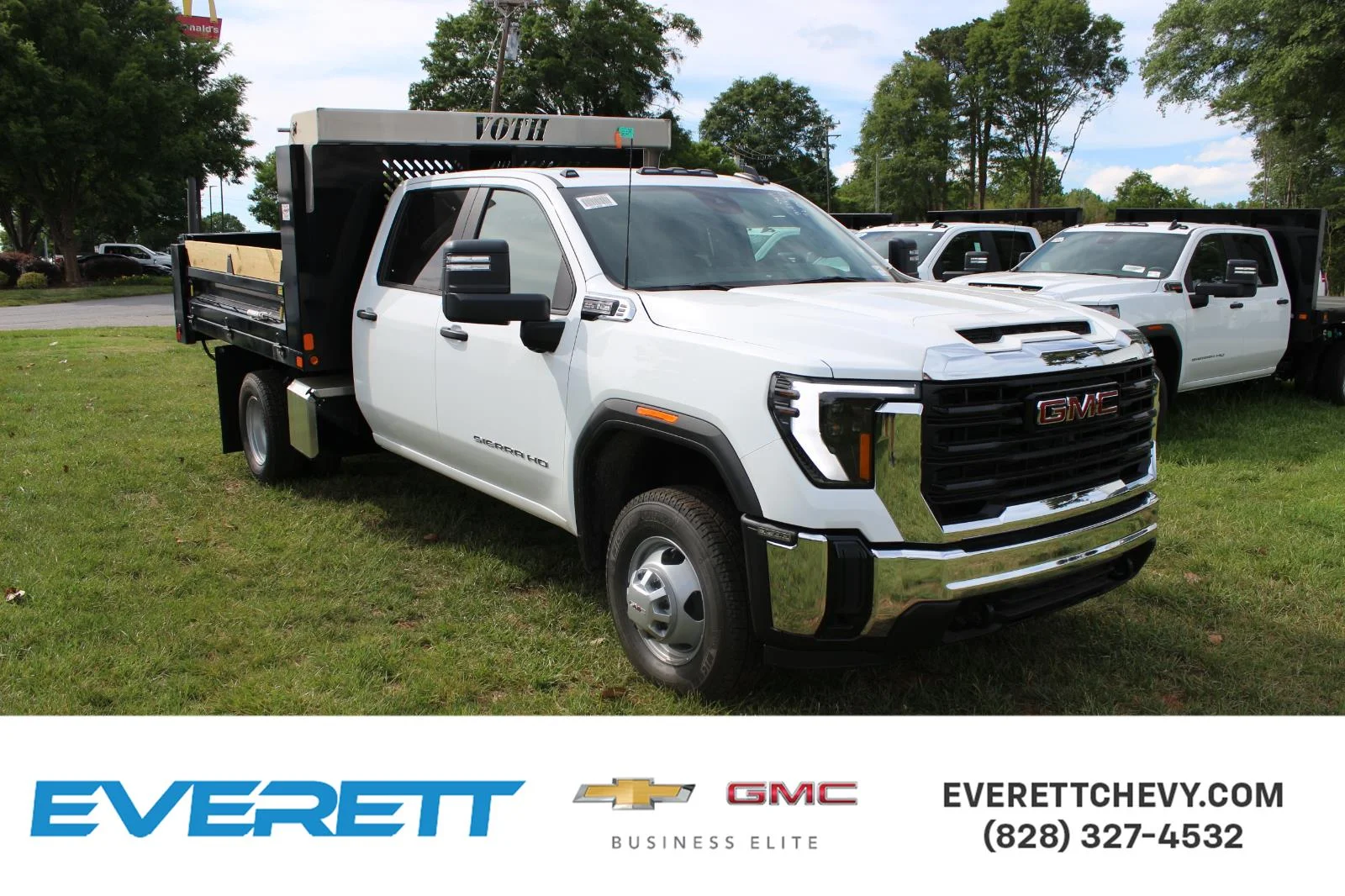 New 2026 Summit White GMC Pro image 1