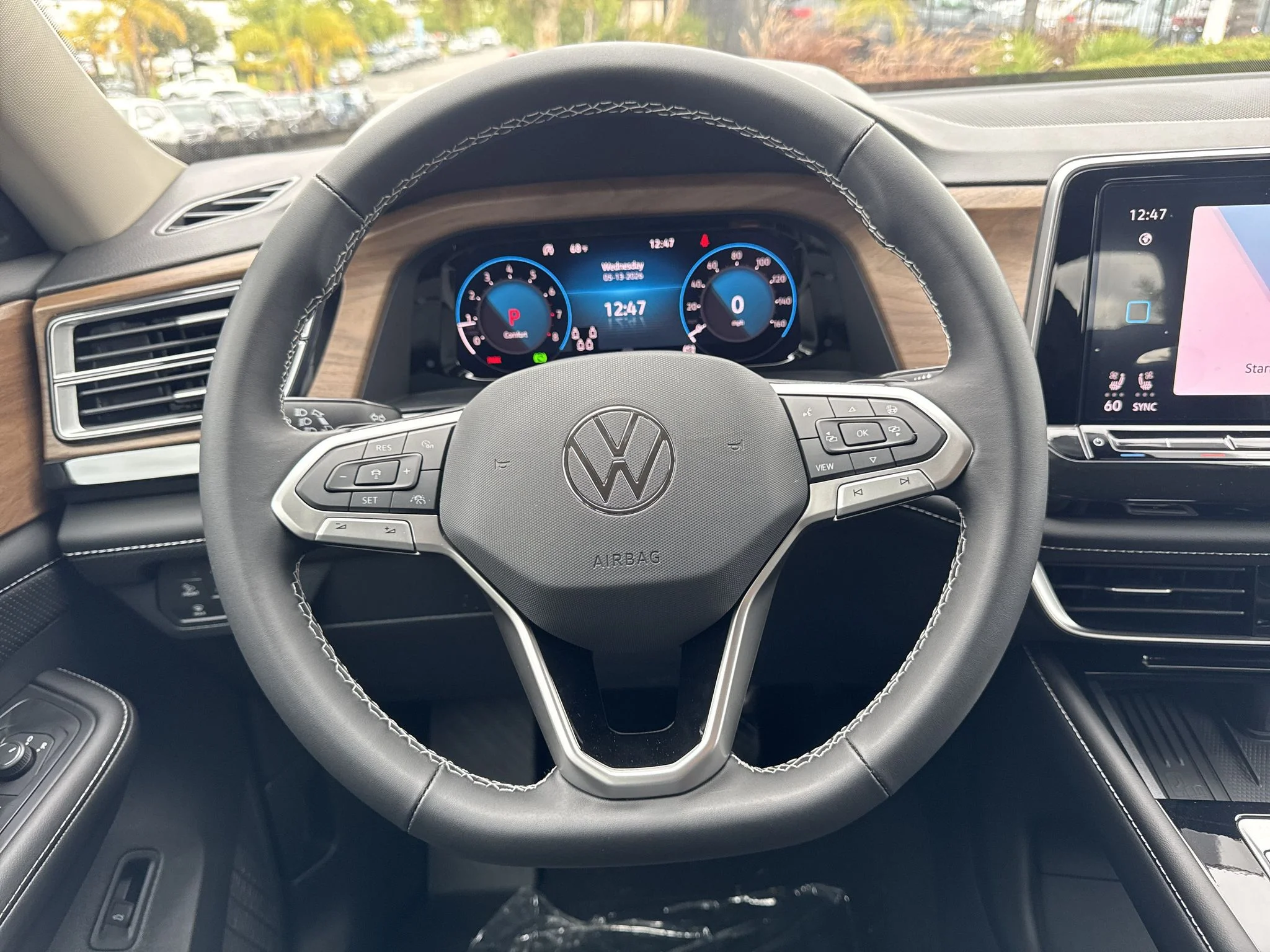 New 2026 Avocado Green Pearl Volkswagen 2.0T SE w/Technology image 18