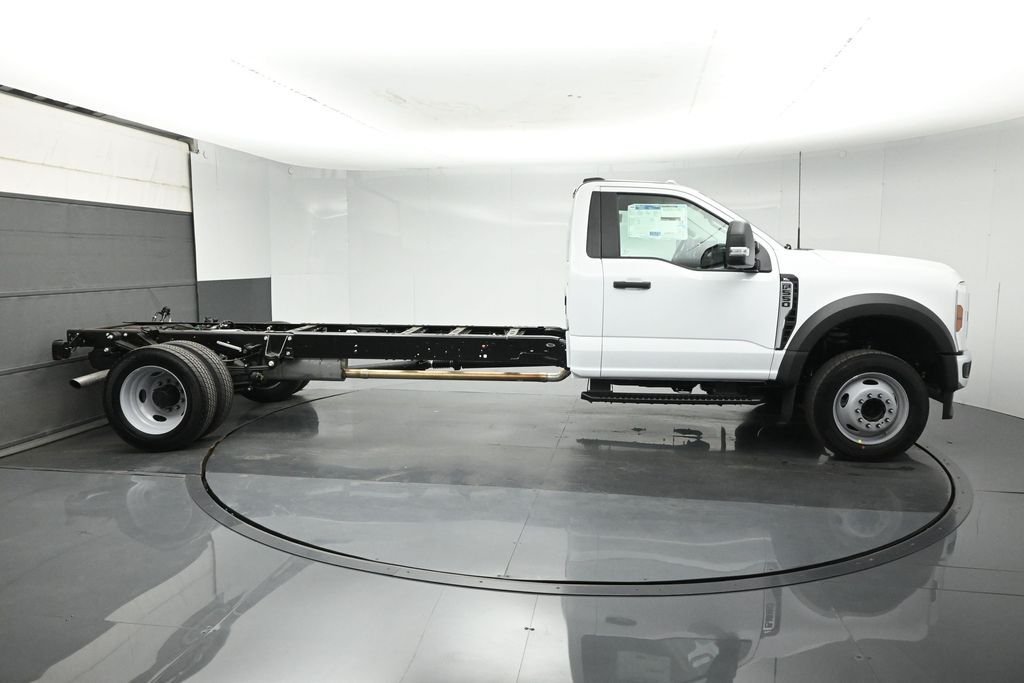 New 2026 Oxford White Ford XL image 9