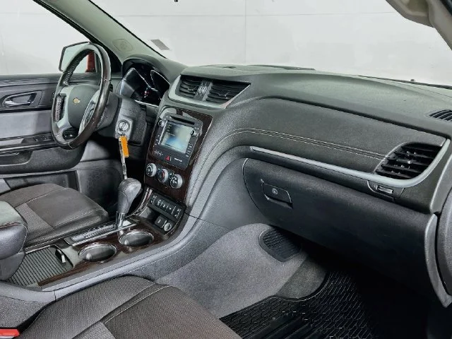 Used 2017 Red Chevrolet 1LT image 37