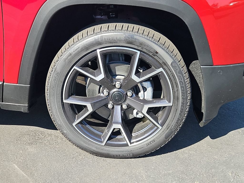 New 2026 Red Hot Pearl-Coat Exterior Paint Jeep Overland image 30