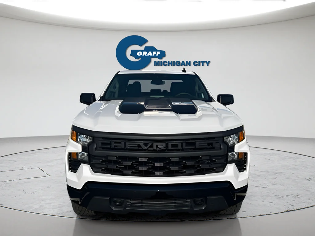 New 2026 Summit White Chevrolet Custom Trail Boss image 8