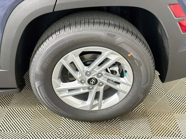 New 2026 Hyundai TUCSON SE