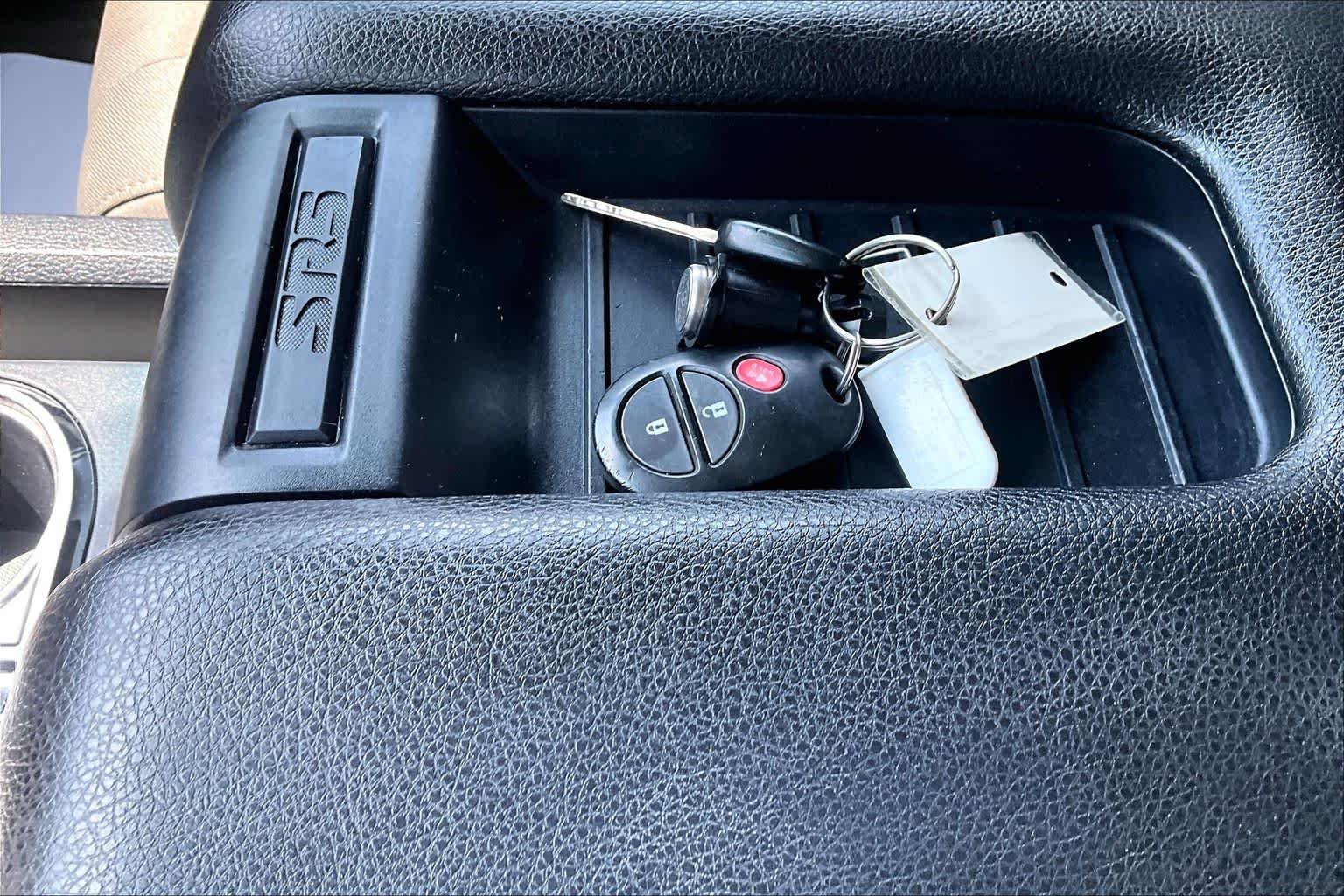 Used 2017 Super White Toyota SR5 image 14
