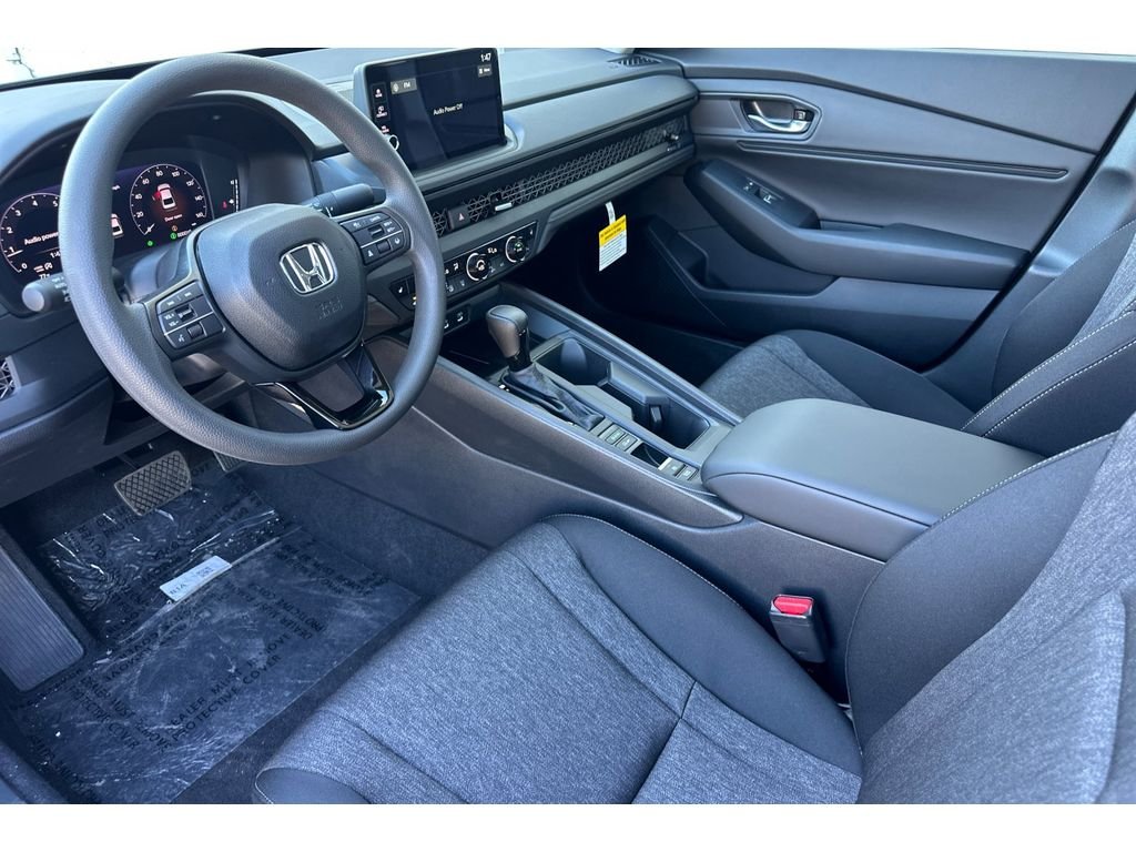 New 2026 Solar Silver Metallic Honda SE image 11