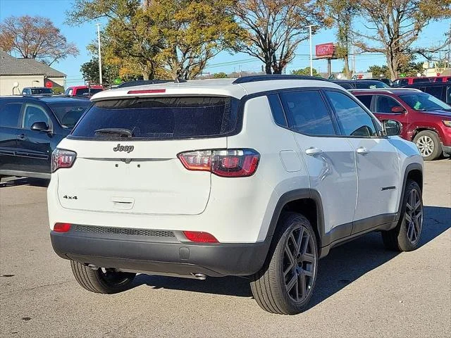 New 2026 Bright White Clear-Coat Exterior Paint Jeep Latitude image 5