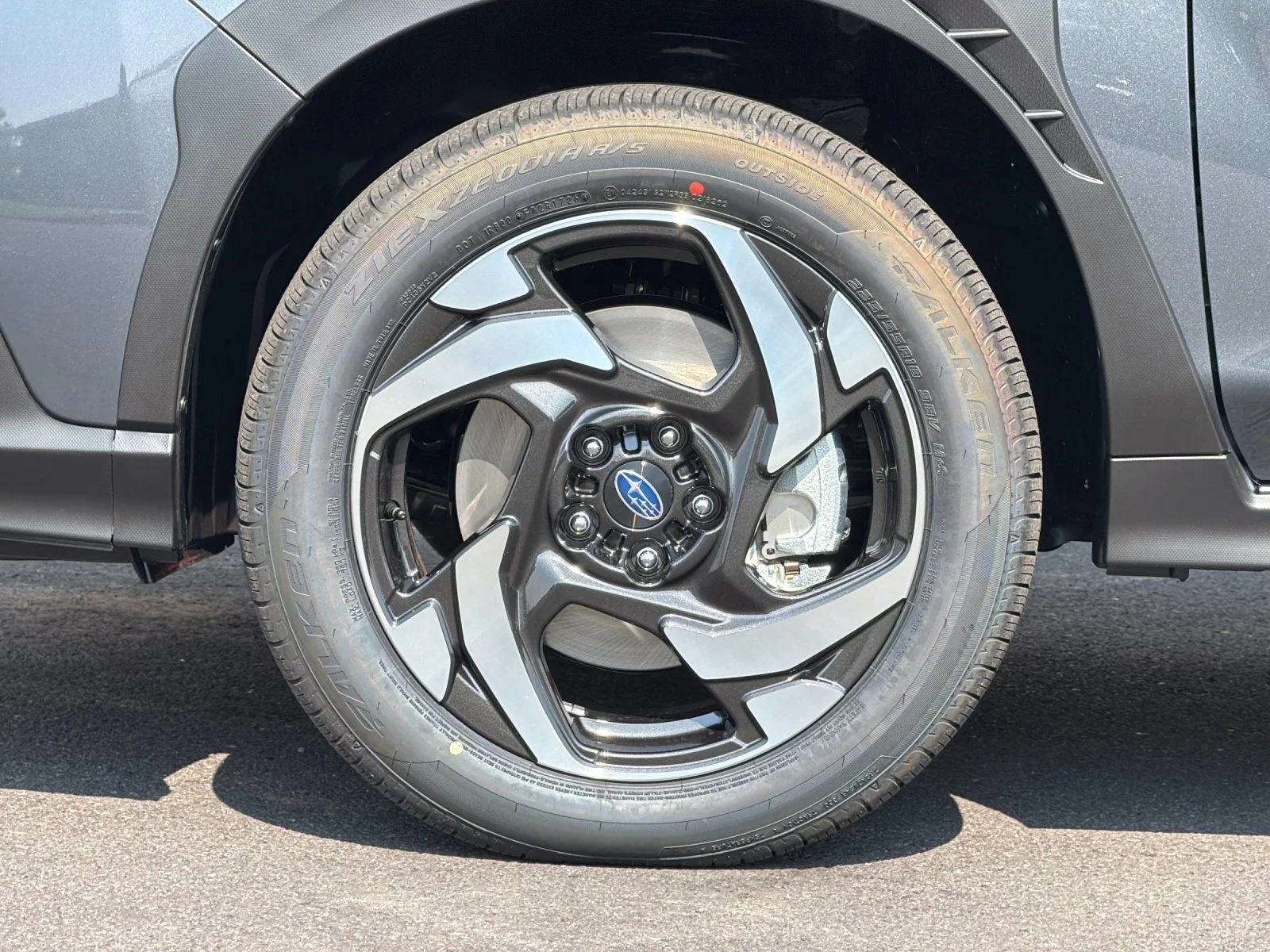 New 2026 MAGNETITE GRAY PEARL Subaru Limited Hybrid image 26