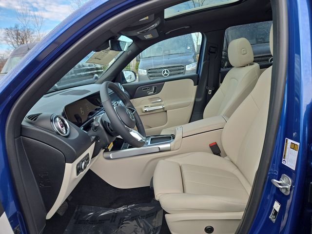 New 2026 Starling Blue Metallic Mercedes-Benz GLB250 image 24