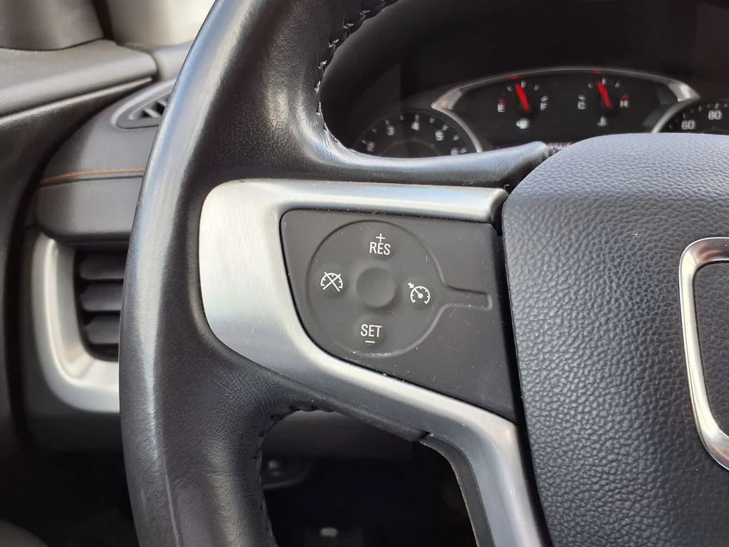 Used 2019 Black GMC SLT image 22