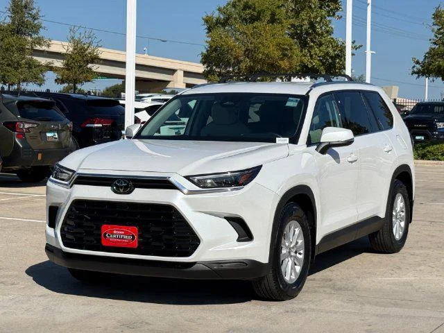 Certified Used 2024 WIND CHILL PEARL Toyota XLE image 38