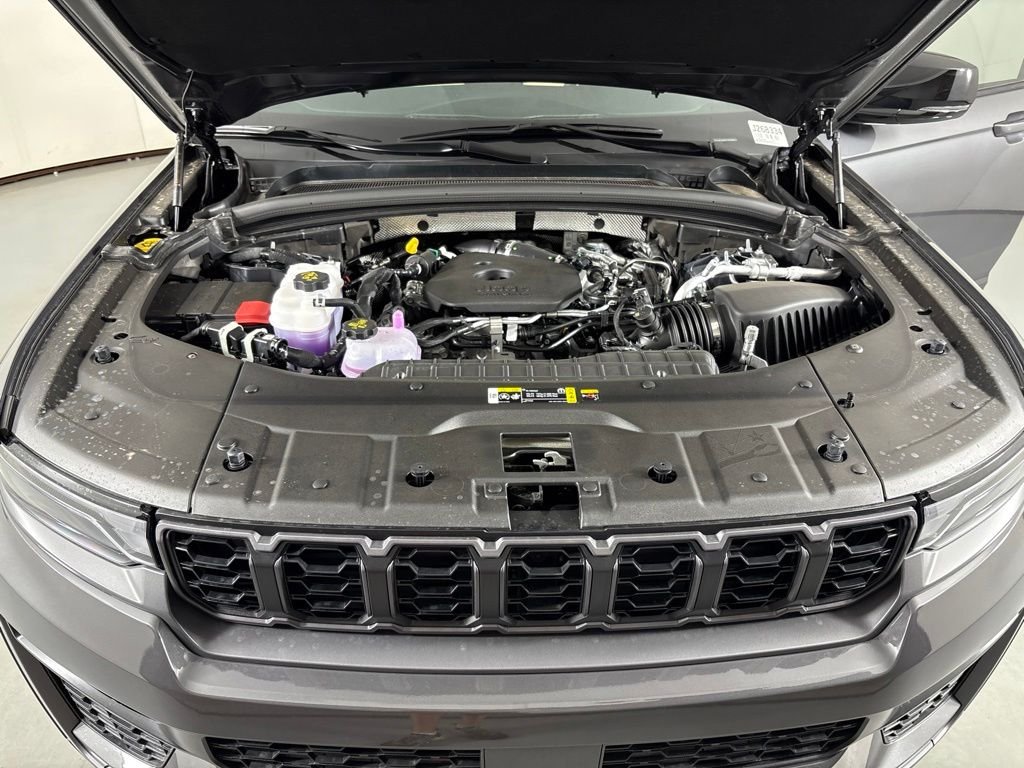 New 2026 Baltic Gray Metallic Clearcoat Jeep Limited image 43