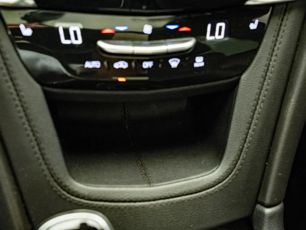 Used 2022 Crystal White Tricoat Cadillac Premium Luxury image 37
