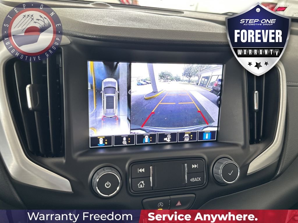 Used 2024 Silver GMC SLT image 27