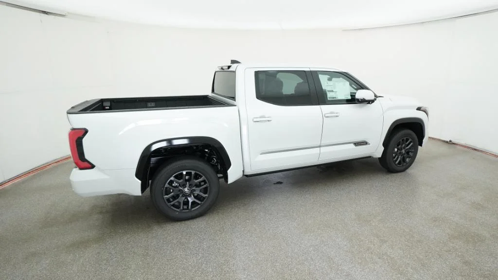 New 2026 Wind Chill Pearl Toyota Platinum image 19