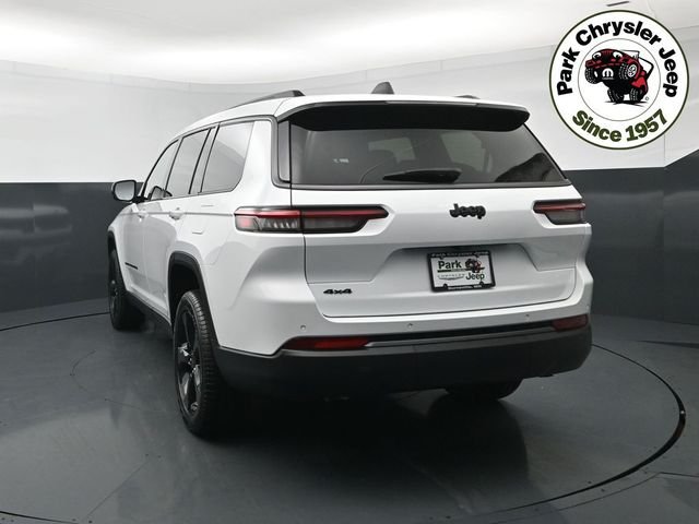 New 2026 Bright White Clear-Coat Exterior Paint Jeep Limited image 4