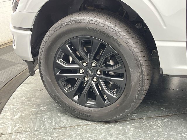 Used 2024 Avalanche Gray Ford XLT image 39