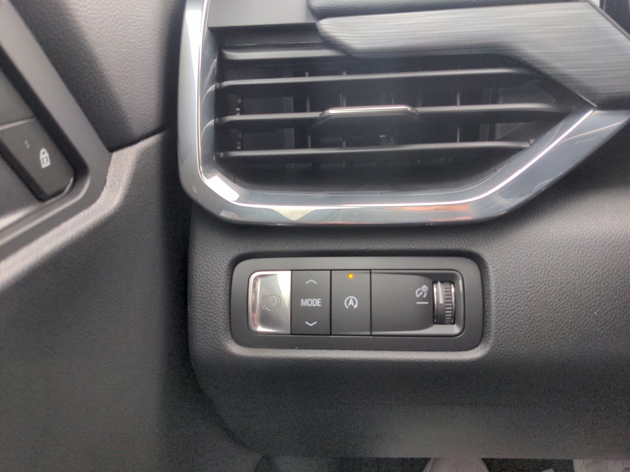 2025 GMC Acadia Elevation - Photo 18