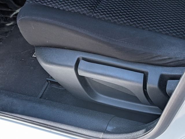 Used 2018 White Nissan S image 20