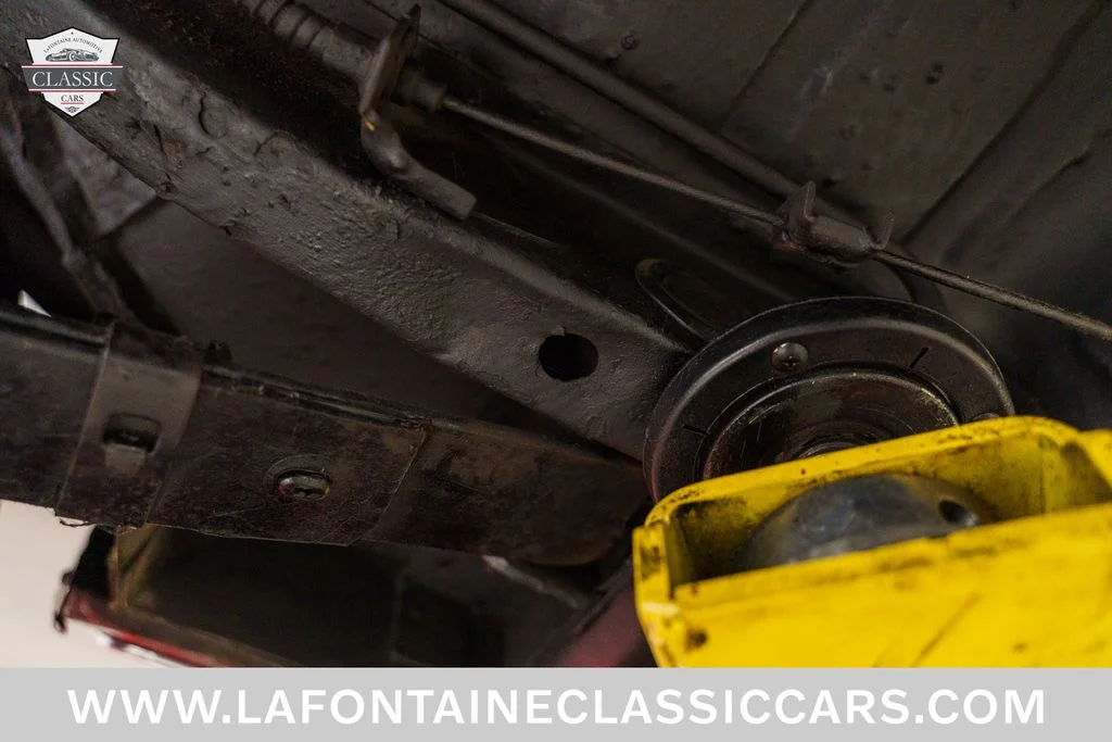 Used 1968 Red Ford Fastback image 109