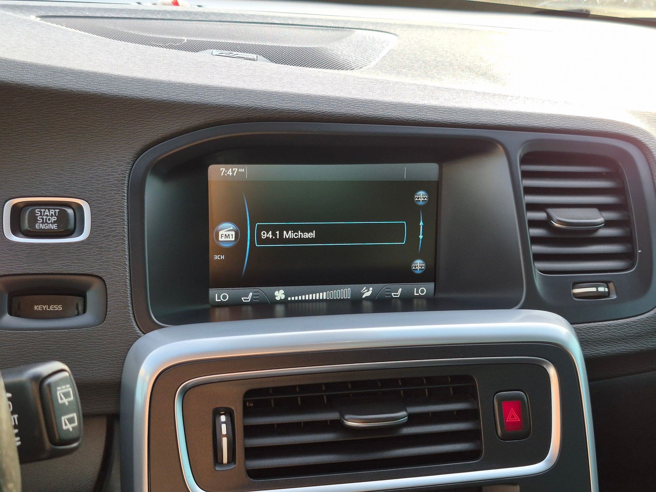 Used 2015 Bright Silver Metallic Volvo T5 Platinum image 23