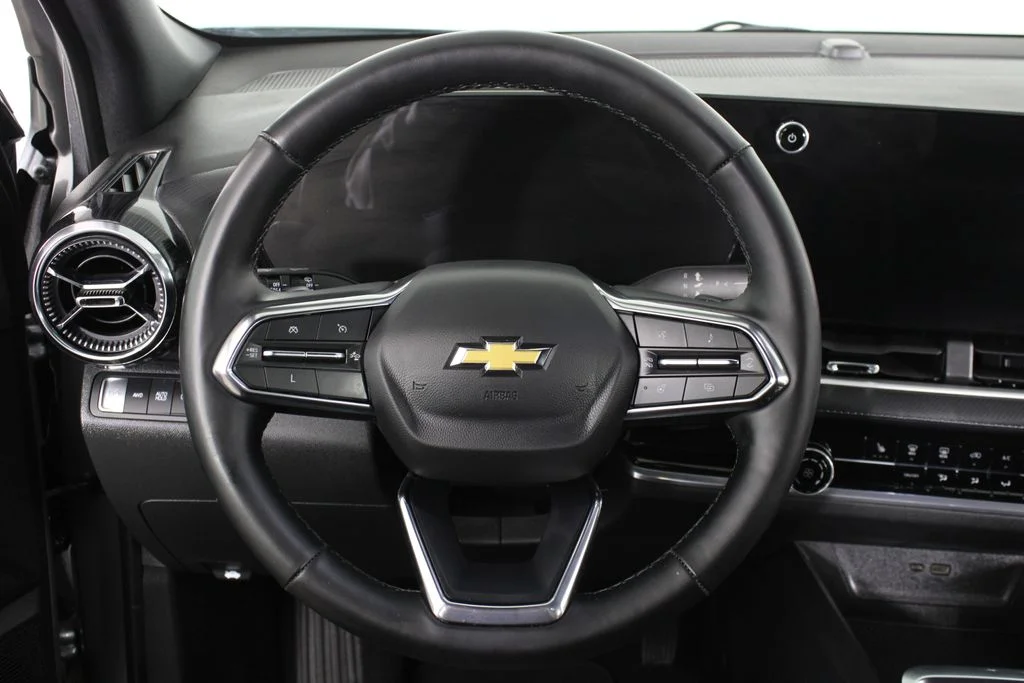 2025 Chevrolet Equinox LT - Photo 22