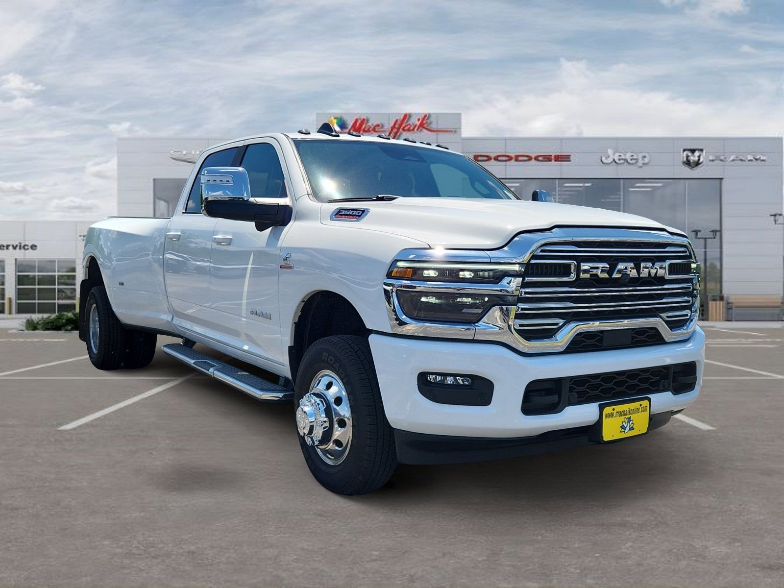 New 2026 Bright White Clear-Coat Exterior Paint RAM Laramie image 7