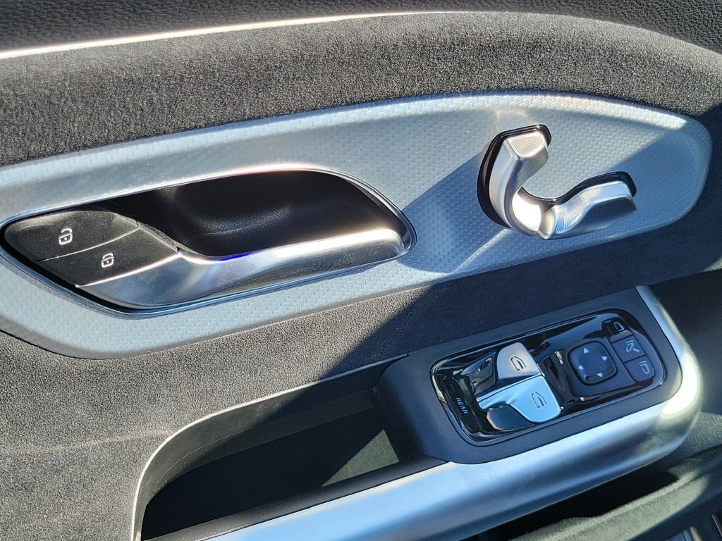 New 2027 Cirrus Silver Metallic Mercedes-Benz CLA 220 image 15