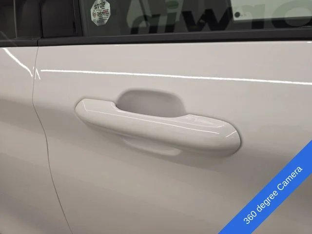 New 2026 Star White Metallic Tri-Coat Ford Tremor® image 8