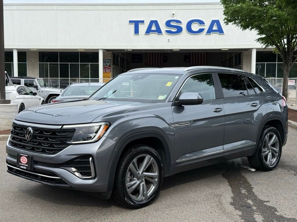 2024 Volkswagen Atlas Cross Sport 2.0T SEL R-Line 4MOTION's photo