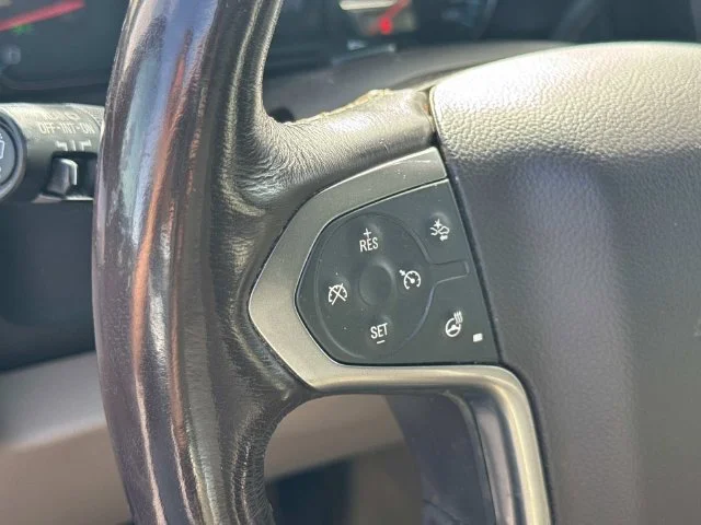 Used 2018 Silver Chevrolet LT image 38