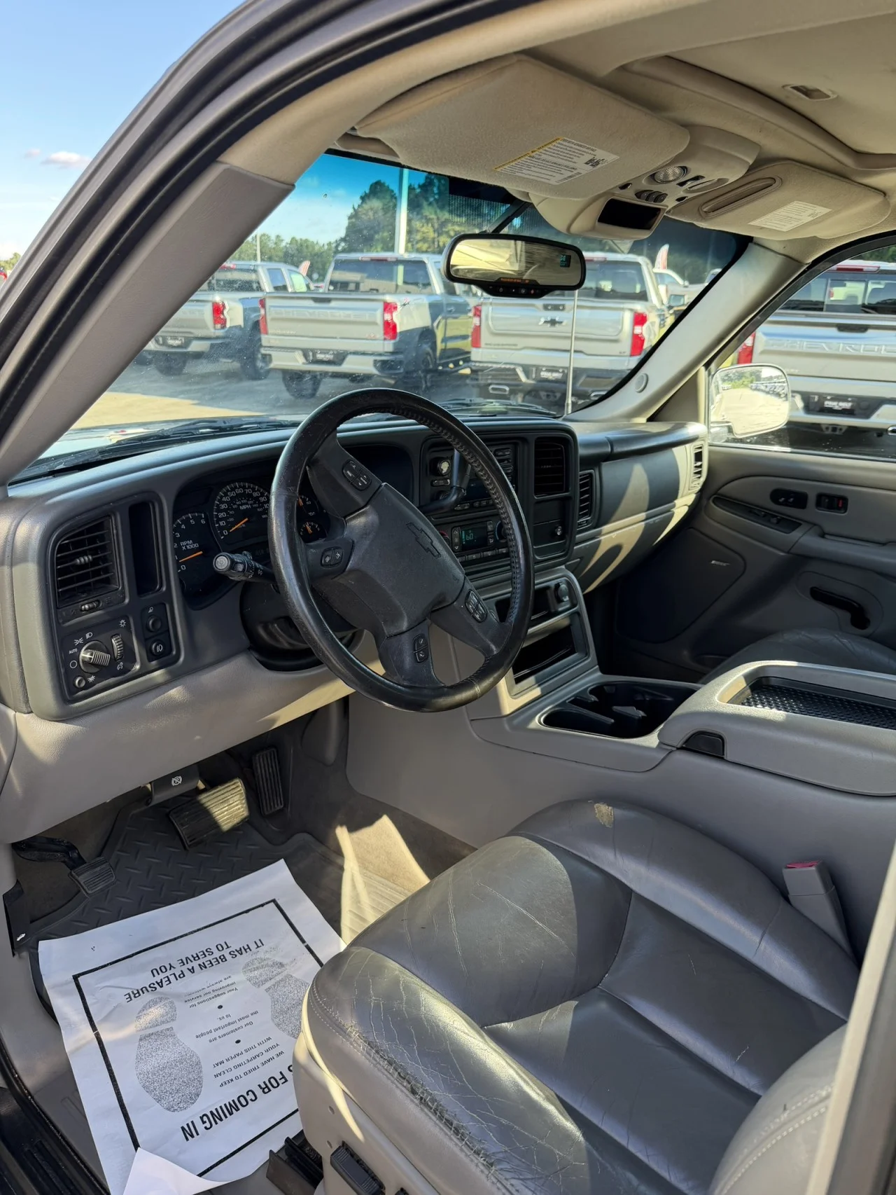 Used 2005 Silver Birch Metallic Chevrolet Z66 image 6