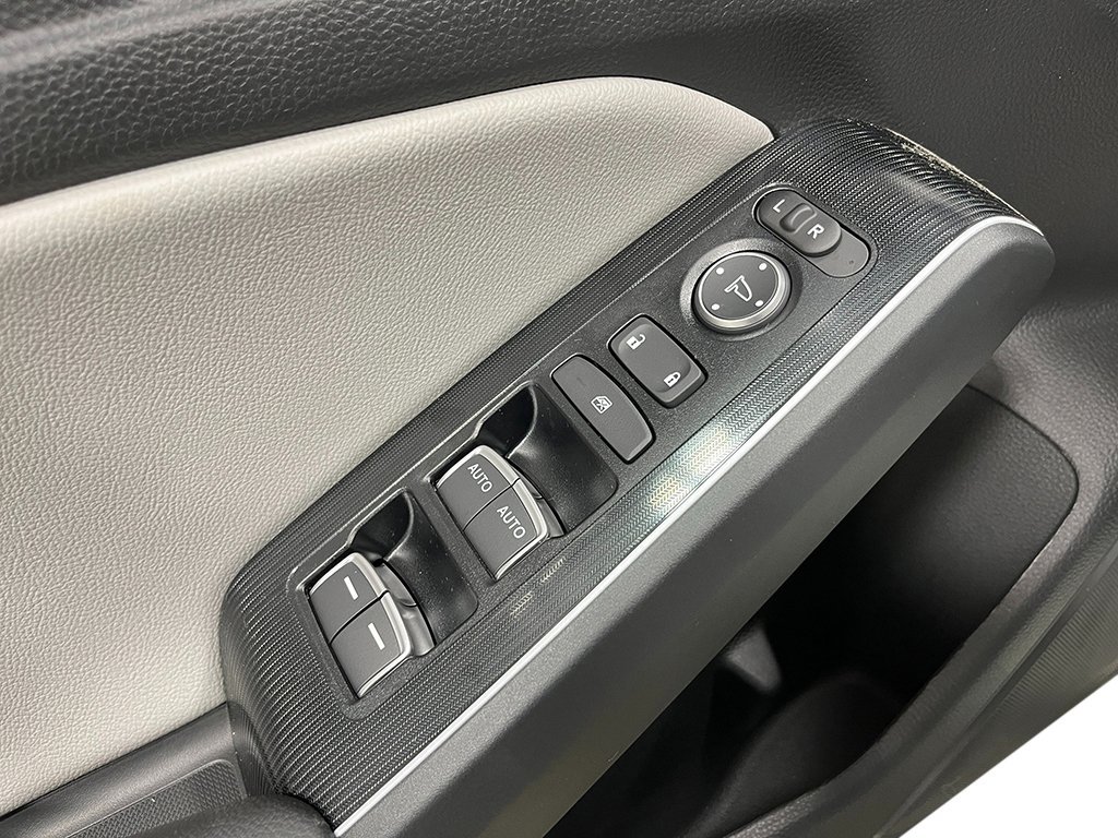 New 2026 Platinum White Pearl Honda Sport Touring image 15