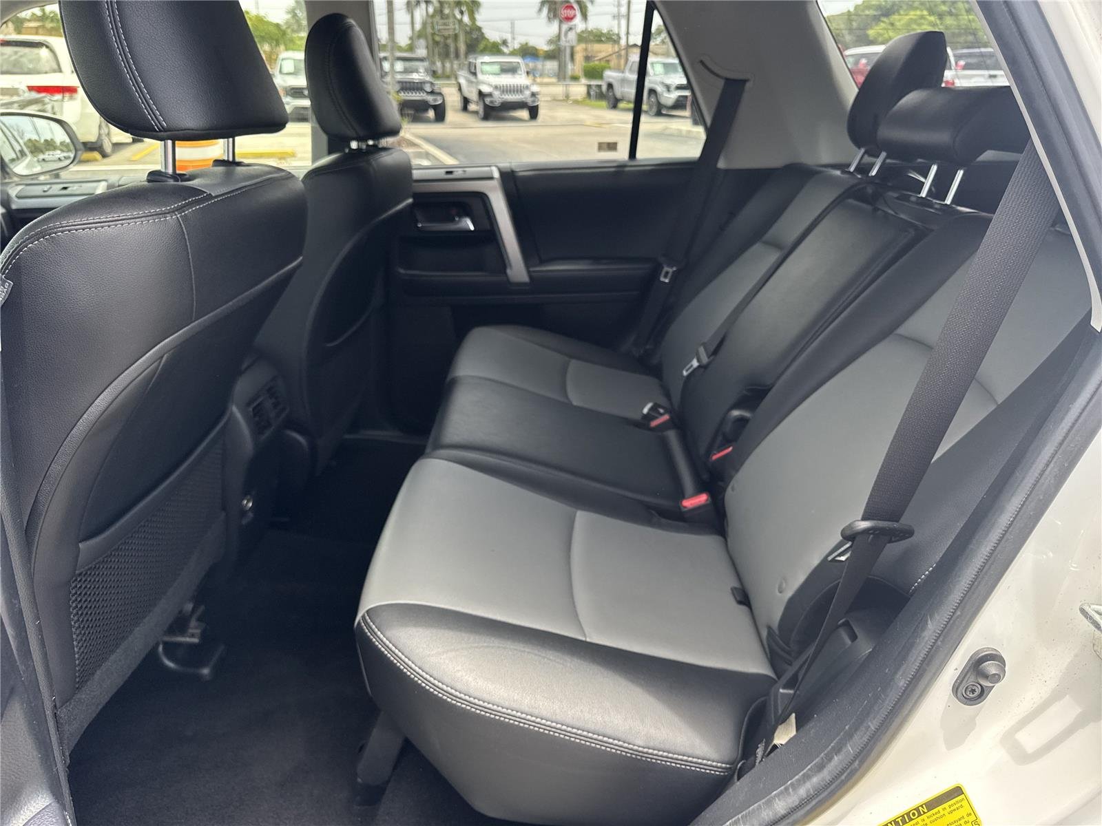 Used 2018 Super White Toyota SR5 Premium image 20