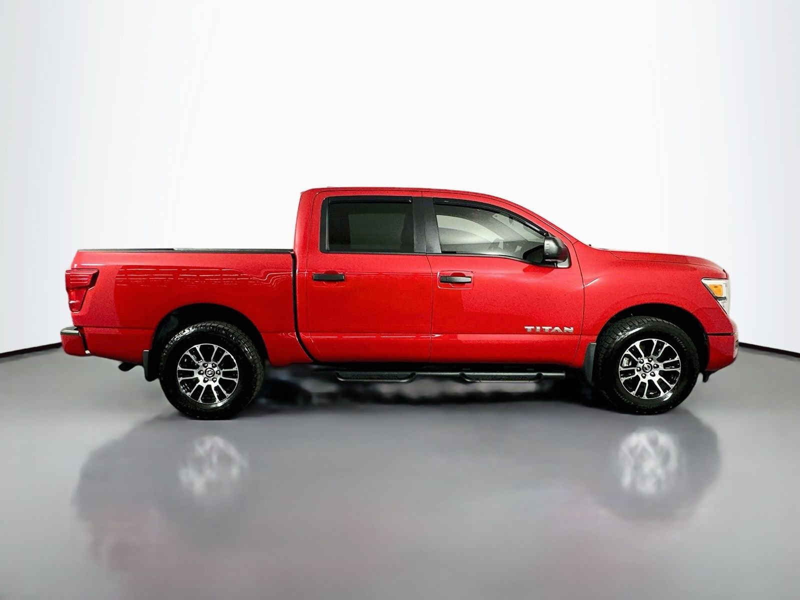 Used 2022 Red Alert Nissan SV image 8